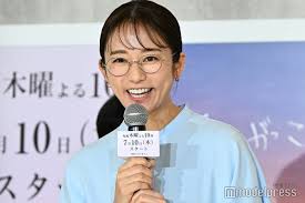 体調不良から復帰の木村文乃、主演ドラマ会見で元気な姿 報道陣へ気遣いも【愛の、がっこう。】 - モデルプレス