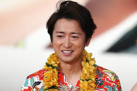 25周年イヤー直前スクープ》大野智が嵐再集結の鍵を握る人物と宮古島で極秘会談！再始動に前向きな姿勢、来年中に5人でステージに立つか  ｜NEWSポストセブン