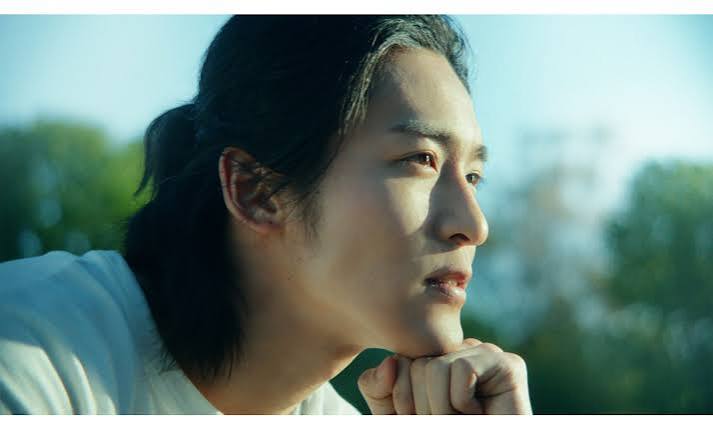 目黒蓮、“午後の紅茶”と共にゆっくりとすぎる豊かな時間を堪能!初めてカナダで撮影した新CMが全国オンエア! - タレントデータバンク
