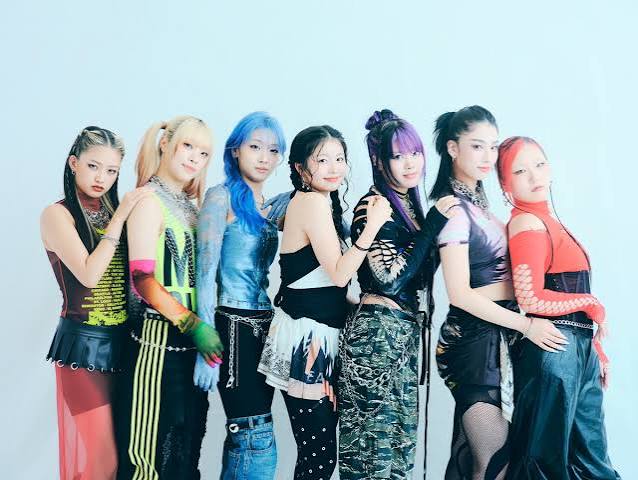 HANAという青春で出会えた“新しい自分” 7人だから表現できる『Blue Jeans』の自由と煌めき - Real Sound｜リアルサウンド